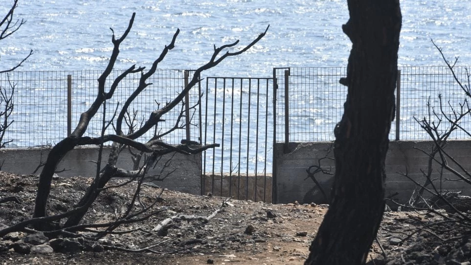 Ιατροδικαστής: Οι 26 στο Μάτι εξαϋλώθηκαν – Μπορεί να ξεπέρασε και τους 200 βαθμούς η θερμοκρασία
